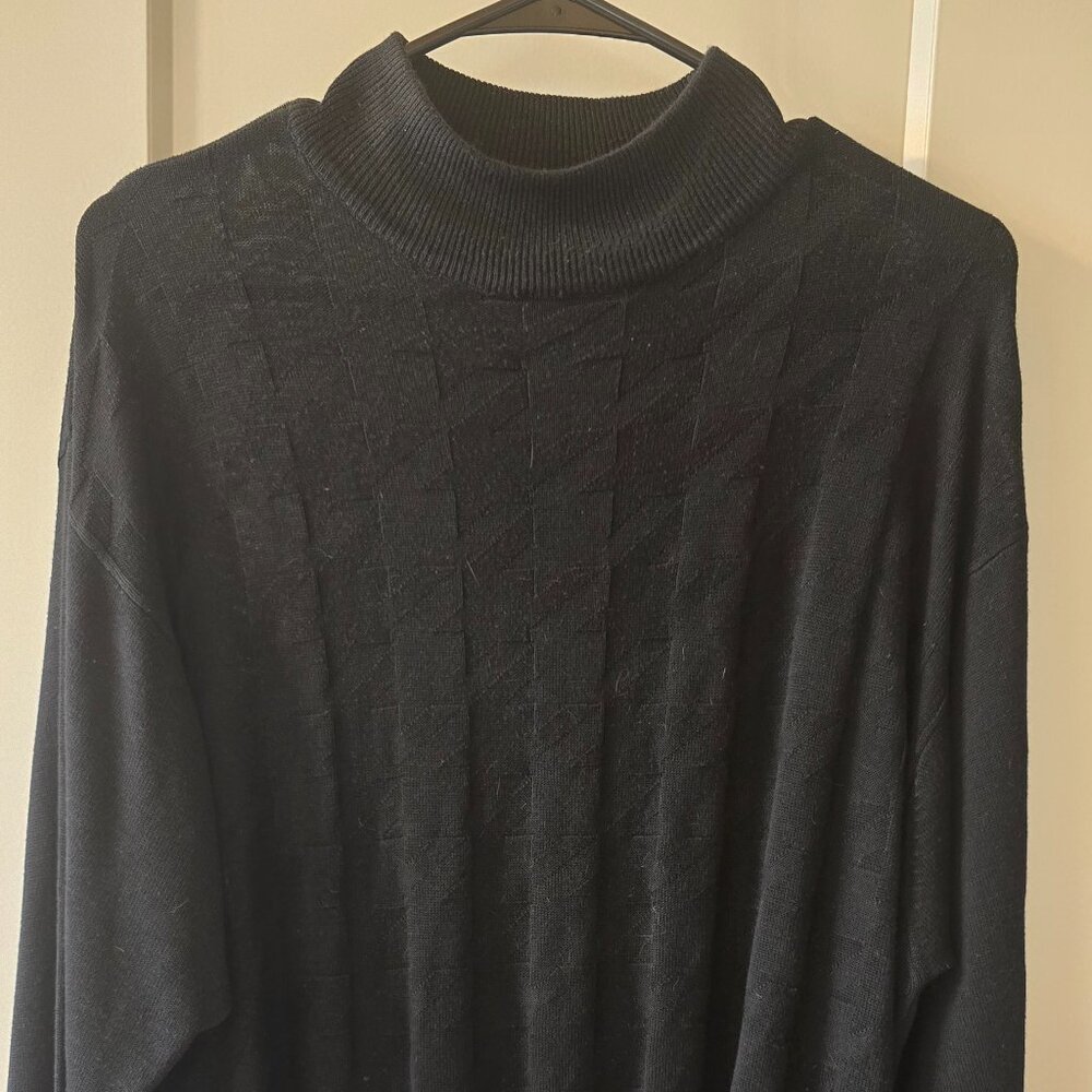 Men's Black Patterned Sweater Size Large